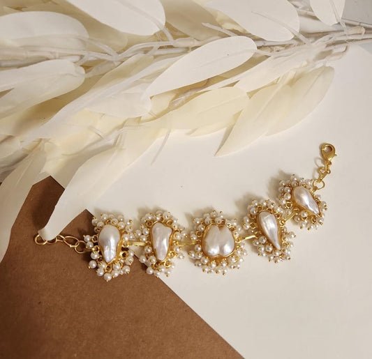 Fresh water pearl bracelet