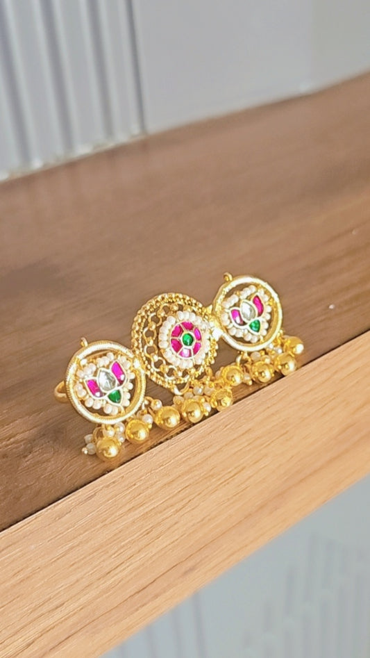 Heritage finger ring