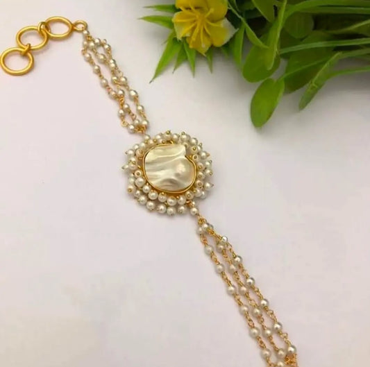 Fresh water pearl bracelet