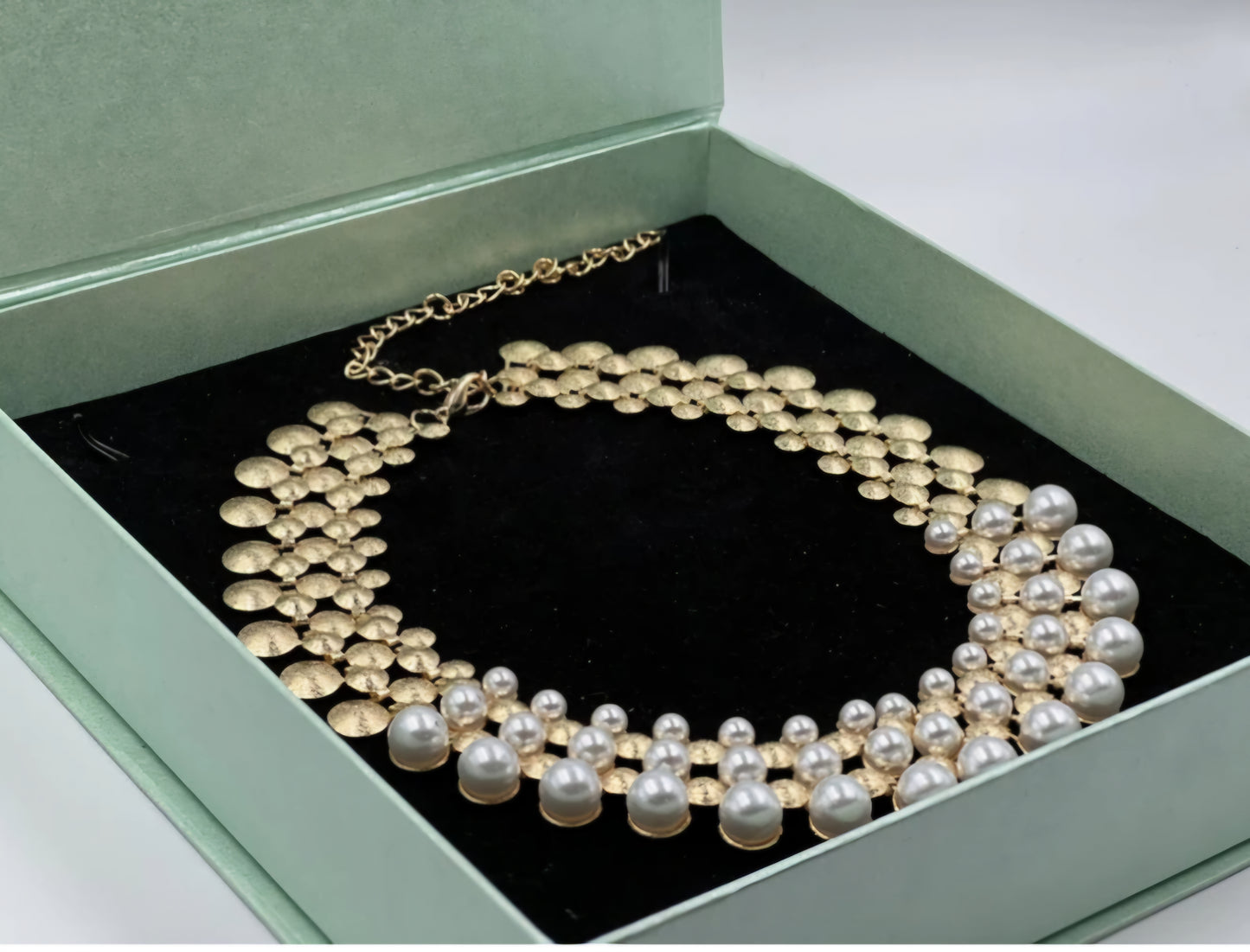 Pearl necklace
