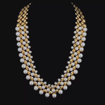 Pearl necklace