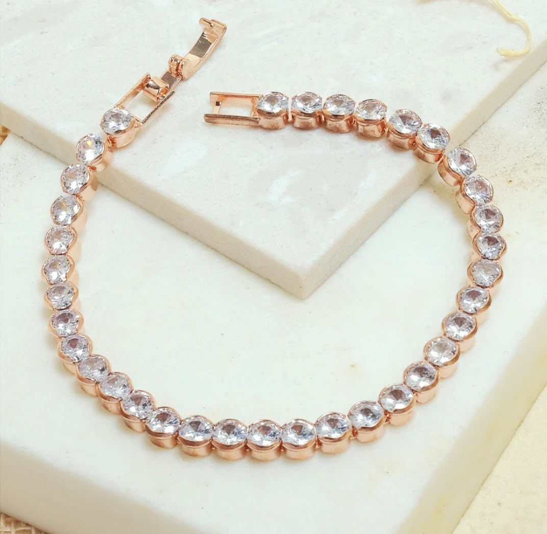 Tennis bracelet