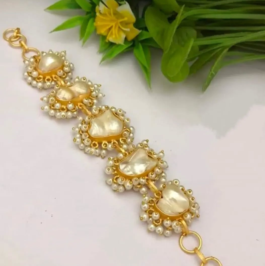 Fresh water pearl bracelet