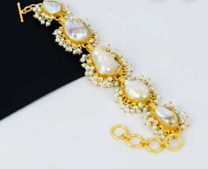 Fresh water pearl bracelet