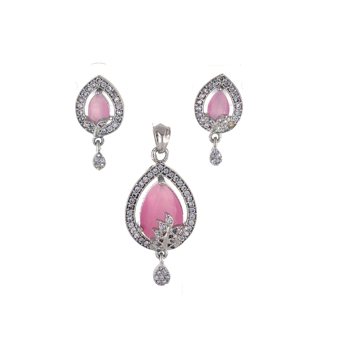 Daimond pendent set