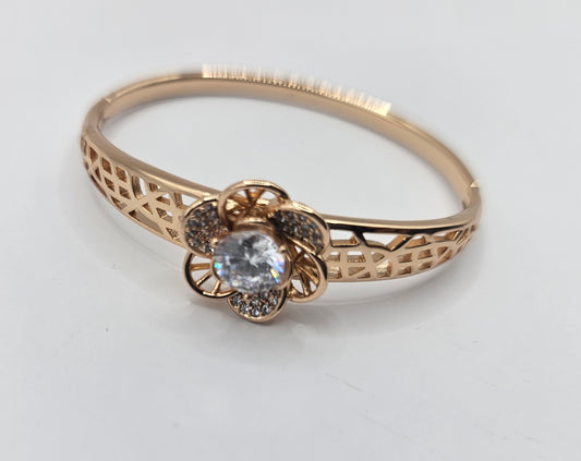 Flower kada