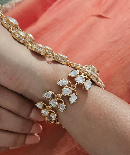 Monsoonite hathpan
