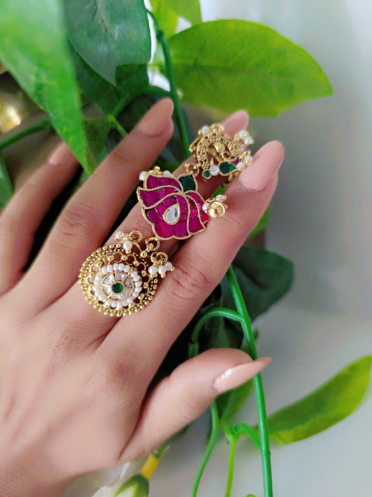 Heritage finger ring