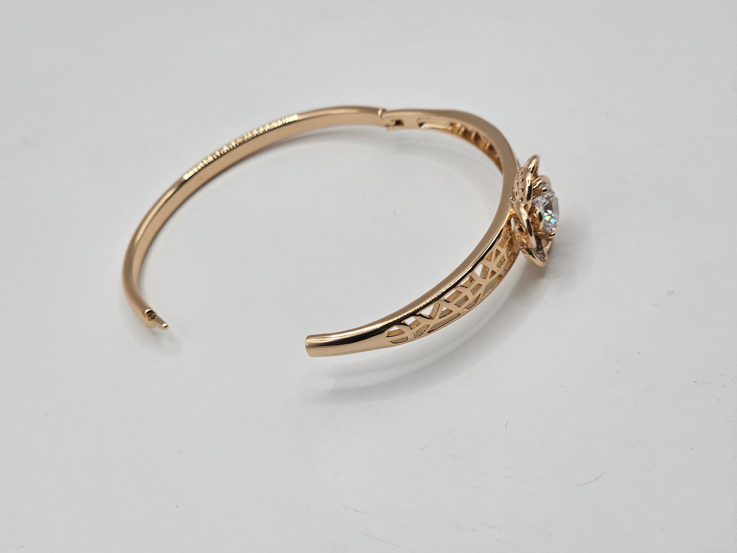 Flower kada