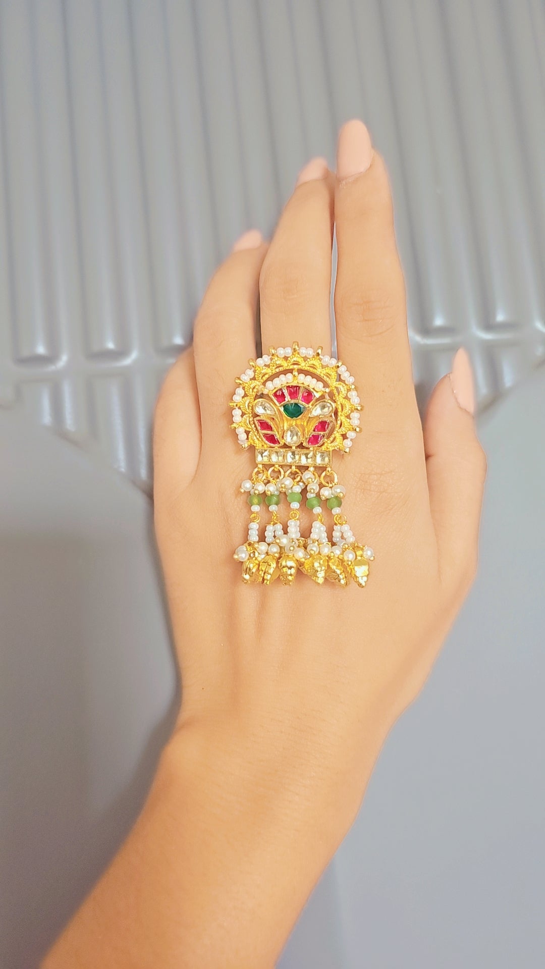 Heritage finger ring