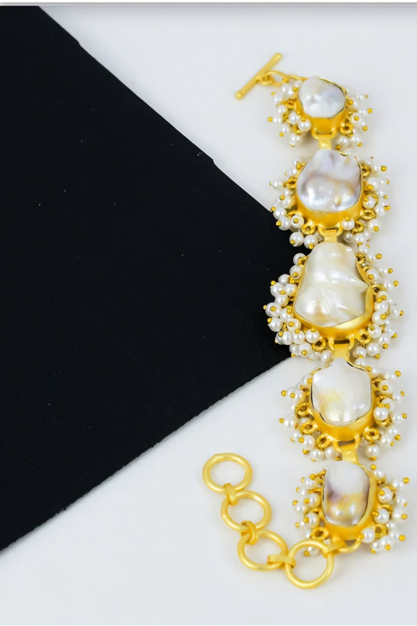Fresh water pearl bracelet